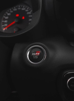 Toyota Yaris cena 159500 przebieg: 17264, rok produkcji 2021 z Częstochowa małe 106